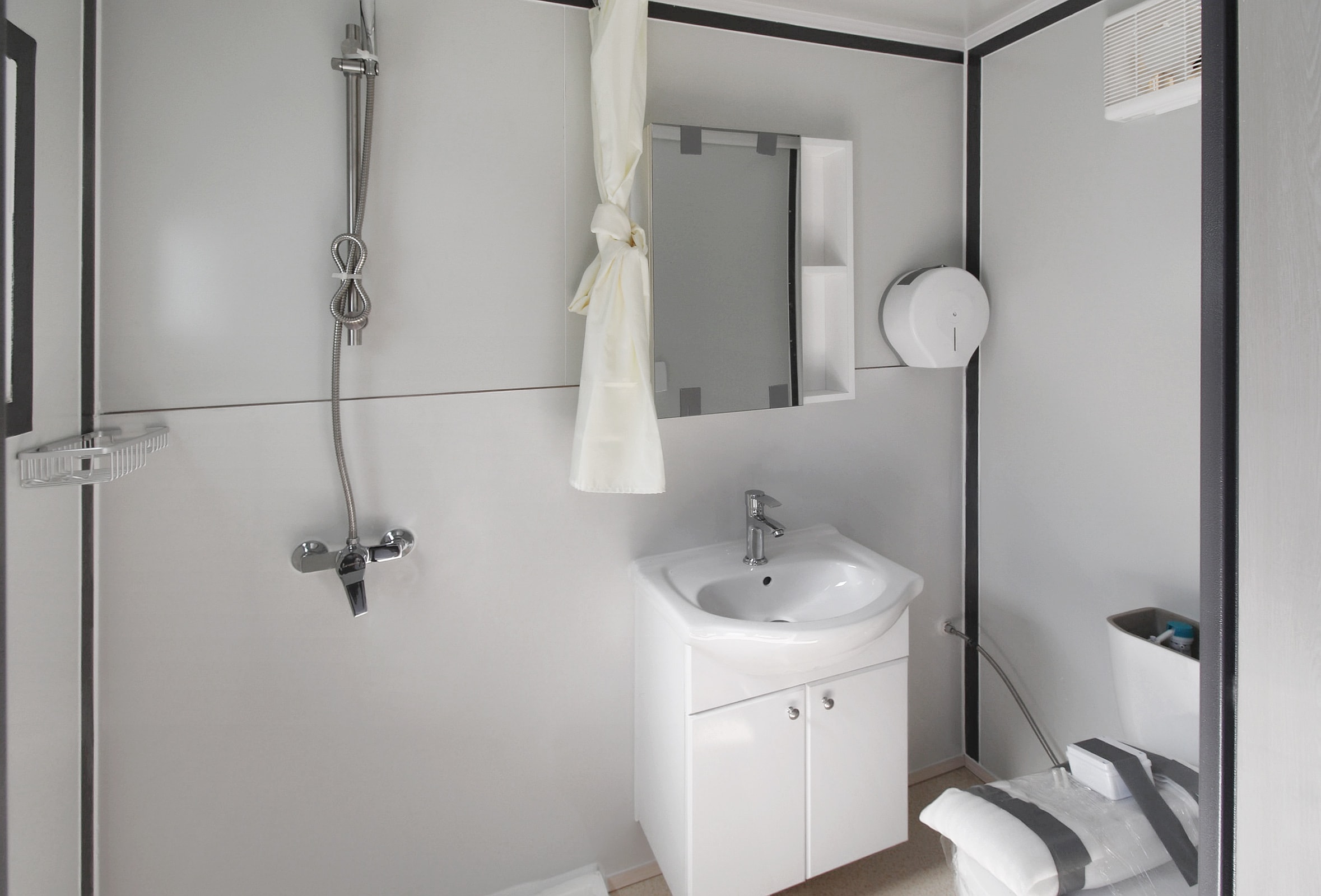 M&B | Modular Housing Pod - Containers Construction PTY LTD