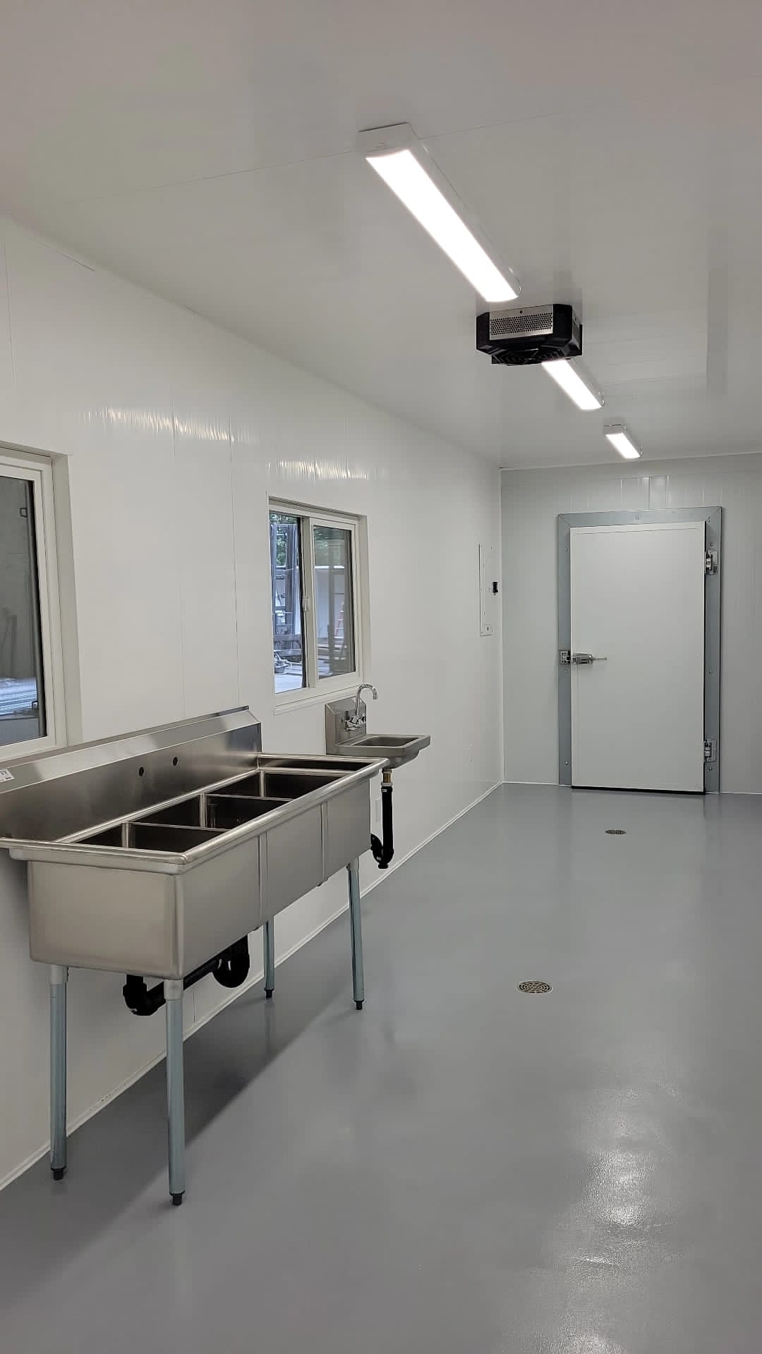 Food Processing Unit With Walk in Cooler - Containers Construction PTY LTD