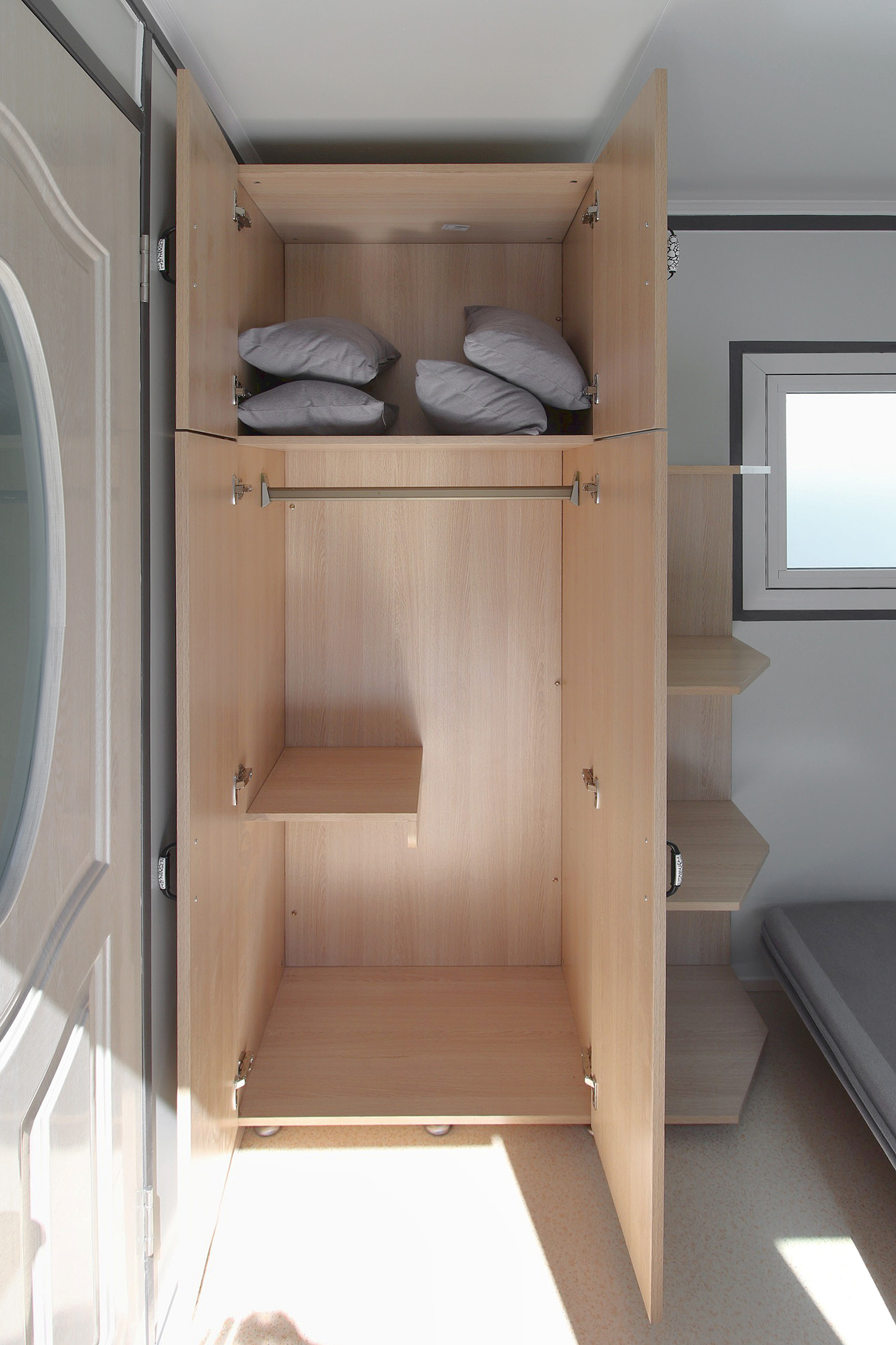 M&B | Modular Housing Pod - Containers Construction PTY LTD